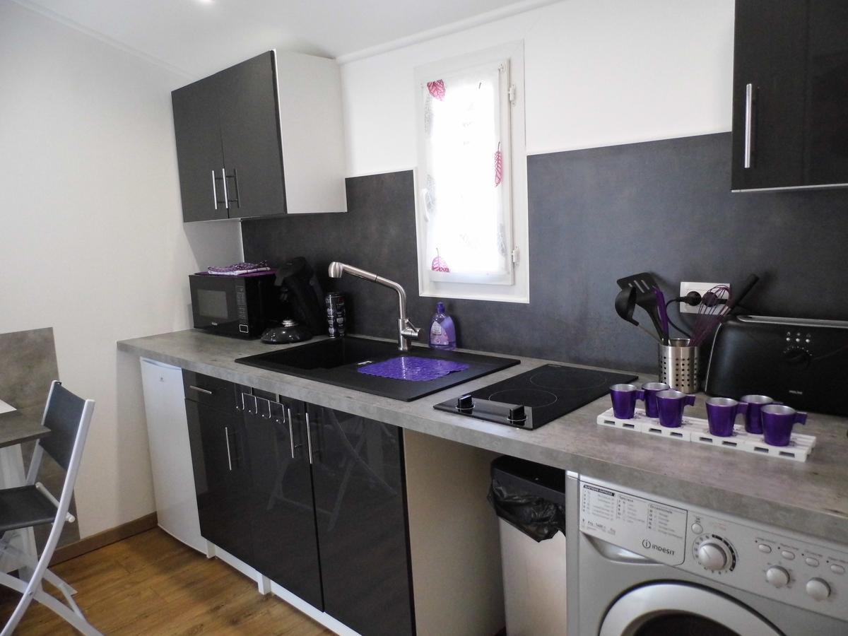 Appartements Dans Villa Privee Avec Piscine, Jardin, Parking Clos, Wifi, Climatisation Meyreuil Exterior foto